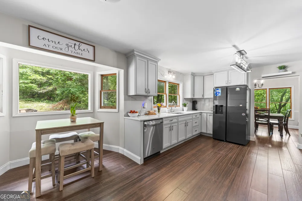 262 Patrick Ln Helen, GA 30545