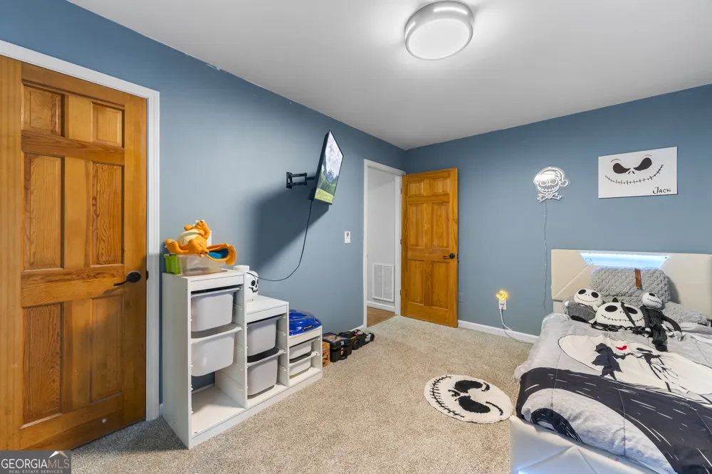 262 Patrick Ln Helen, GA 30545