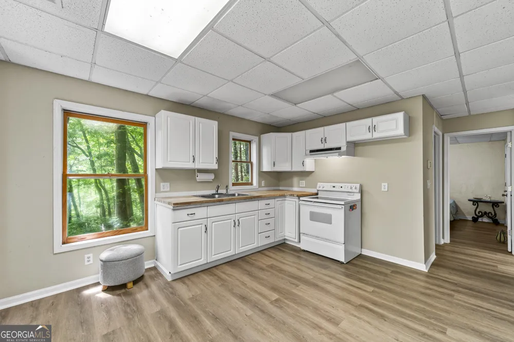 262 Patrick Ln Helen, GA 30545