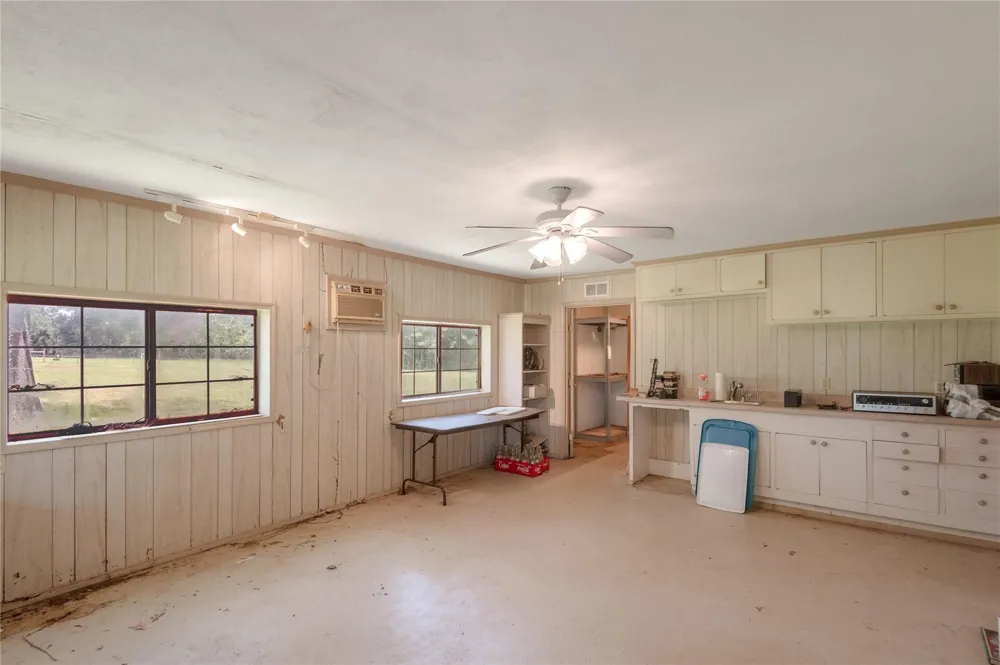1215 Fm 2712 Crockett, TX 75835
