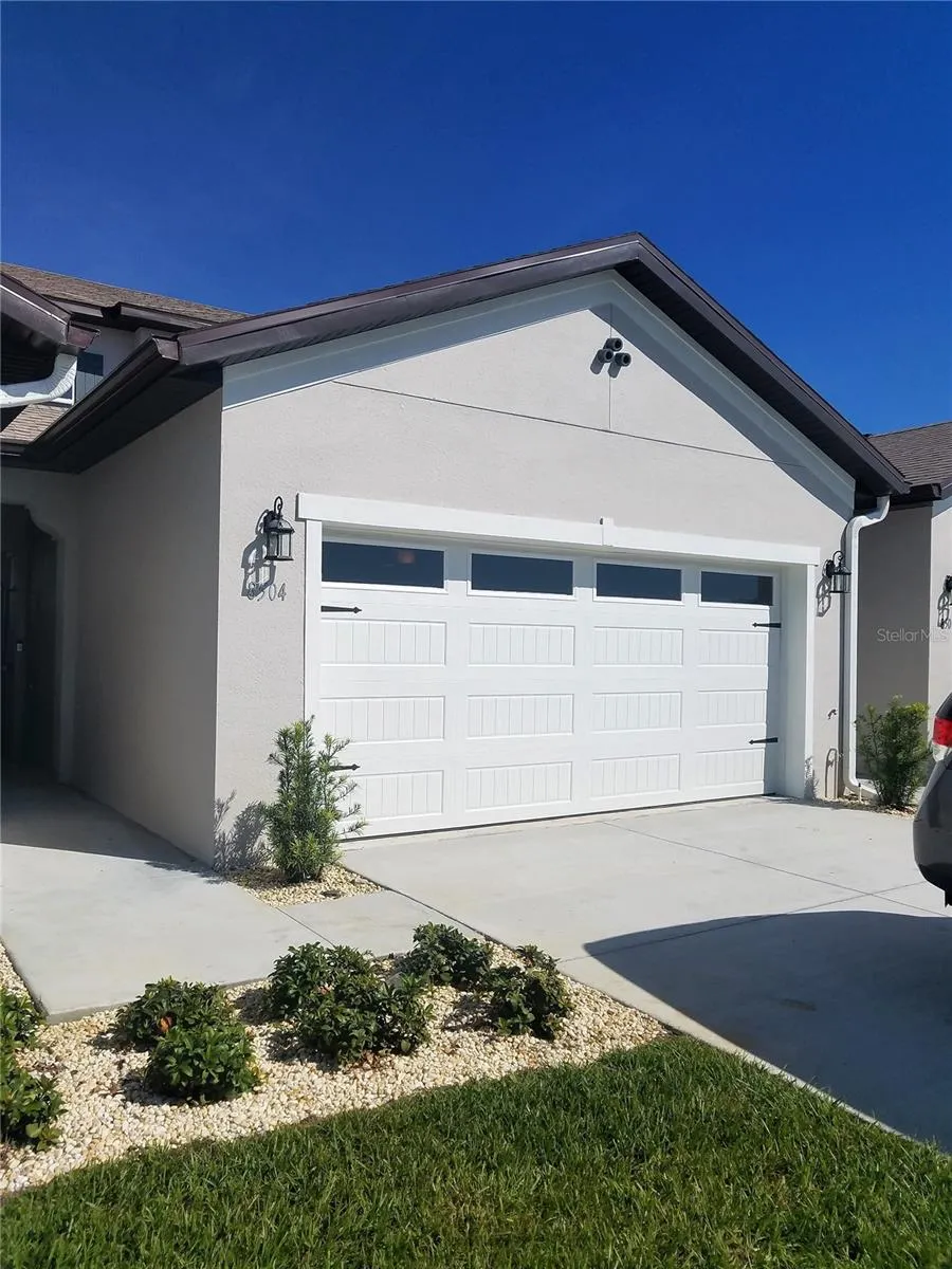 8504 MAGNIFICENT LANE Groveland, FL 34736