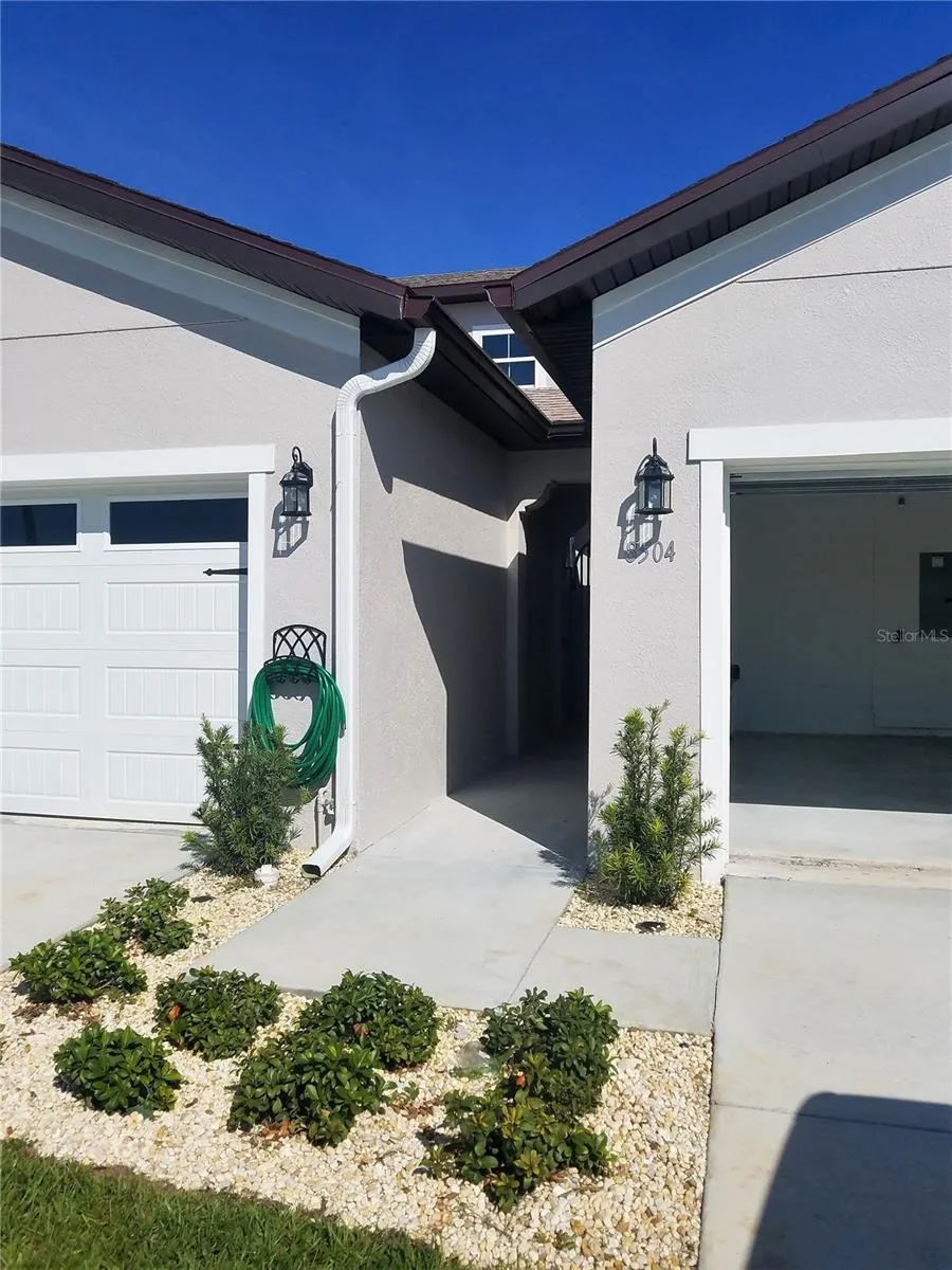 8504 MAGNIFICENT LANE Groveland, FL 34736