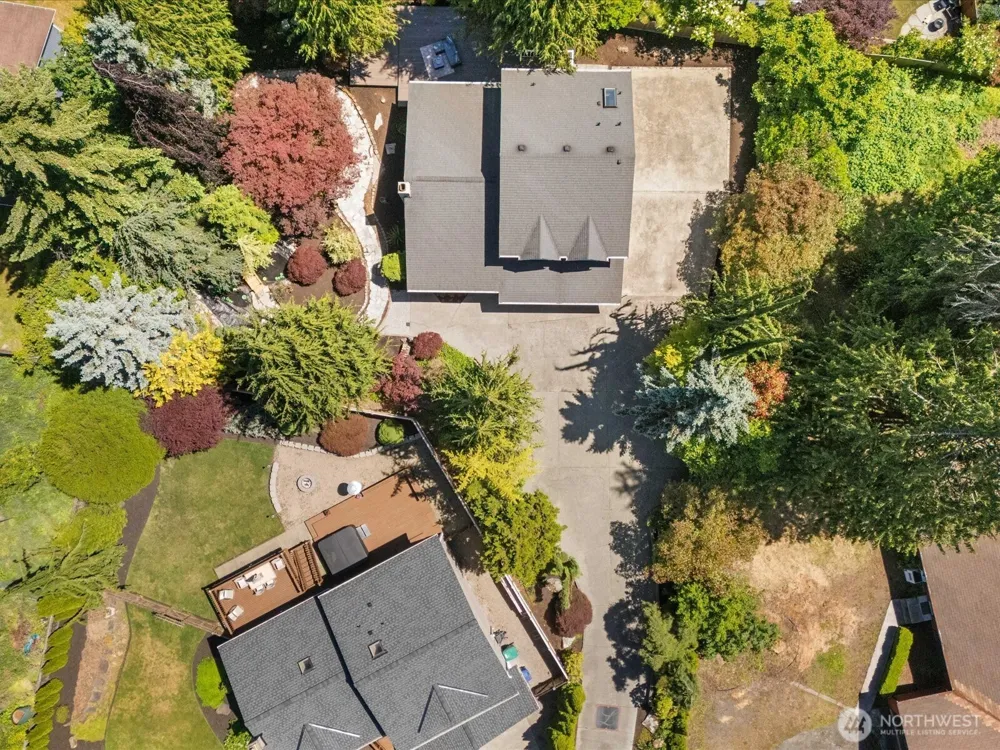 15931 2nd Place W Lynnwood, WA 98087