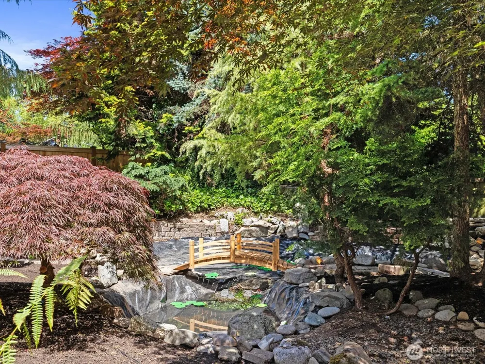 15931 2nd Place W Lynnwood, WA 98087