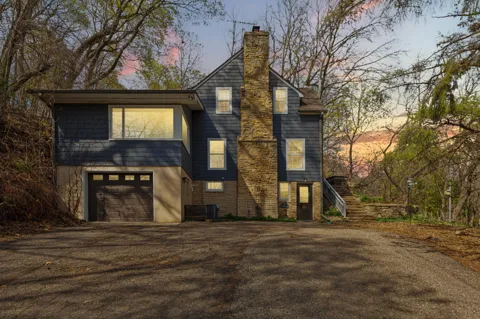 5 Walden Place