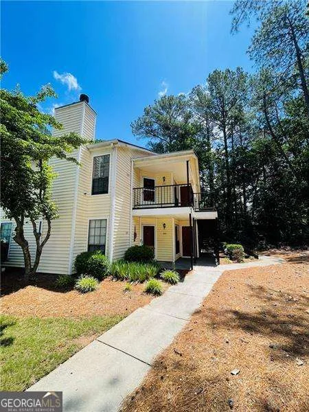 635 Windchase LN Stone Mountain, GA 30083