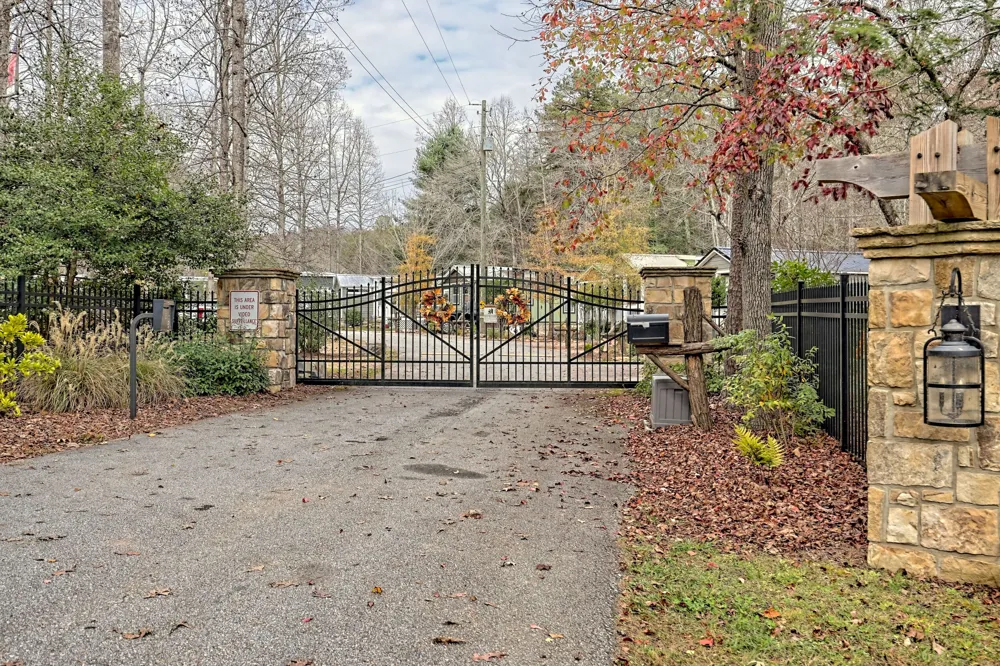 4960 Laurel Lodge #41 RD Clarkesville, GA 30523