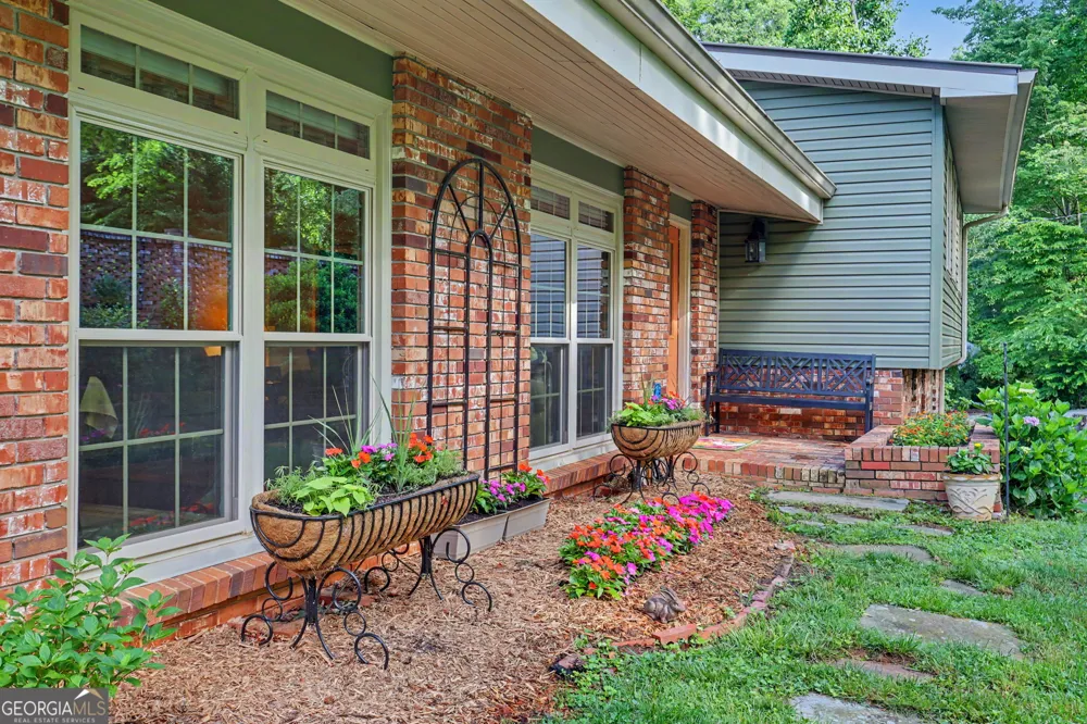 81 Starling Hill LN Clayton, GA 30525