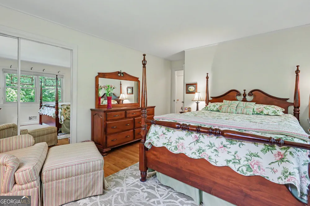 81 Starling Hill LN Clayton, GA 30525