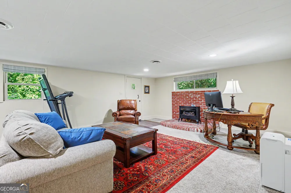 81 Starling Hill LN Clayton, GA 30525