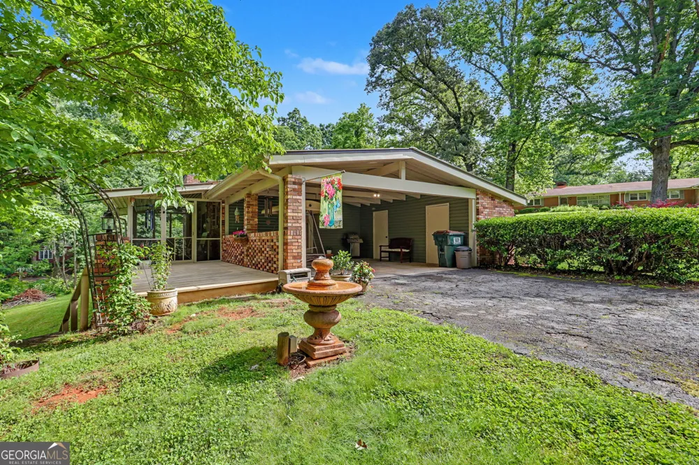81 Starling Hill LN Clayton, GA 30525