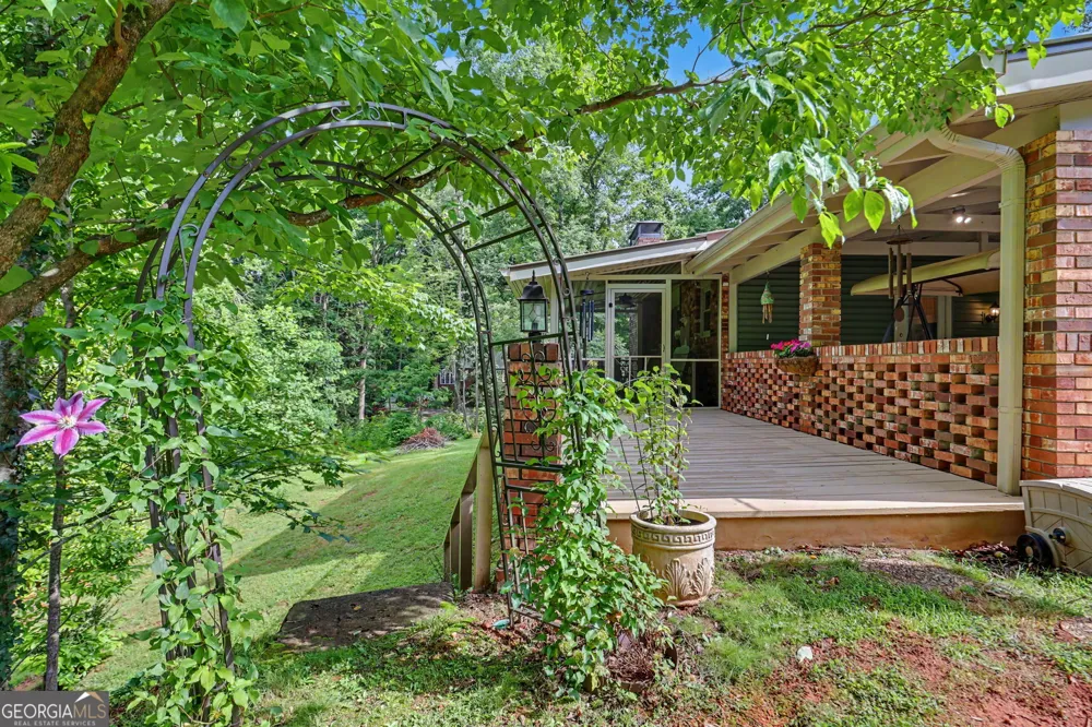 81 Starling Hill LN Clayton, GA 30525
