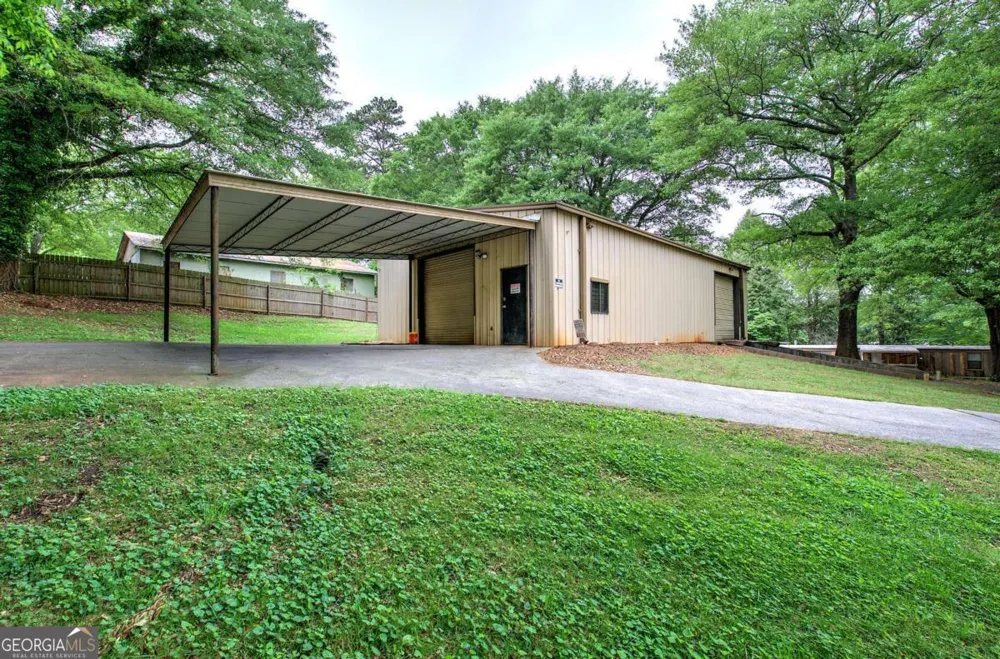 200 Rogers RD Kingston, GA 30145