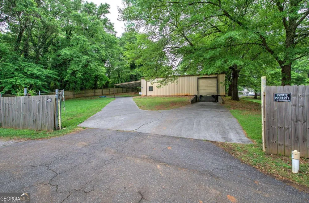 200 Rogers RD Kingston, GA 30145