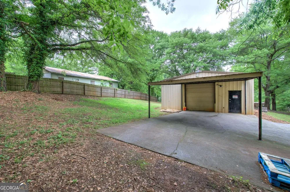 200 Rogers RD Kingston, GA 30145