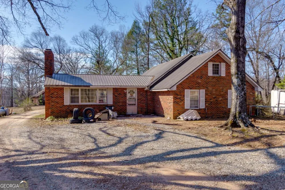 170 Sperin Cabinet Shop RD Ball Ground, GA 30107