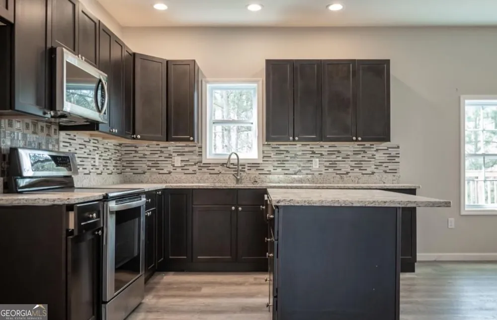 2446 Remington DR Commerce, GA 30529