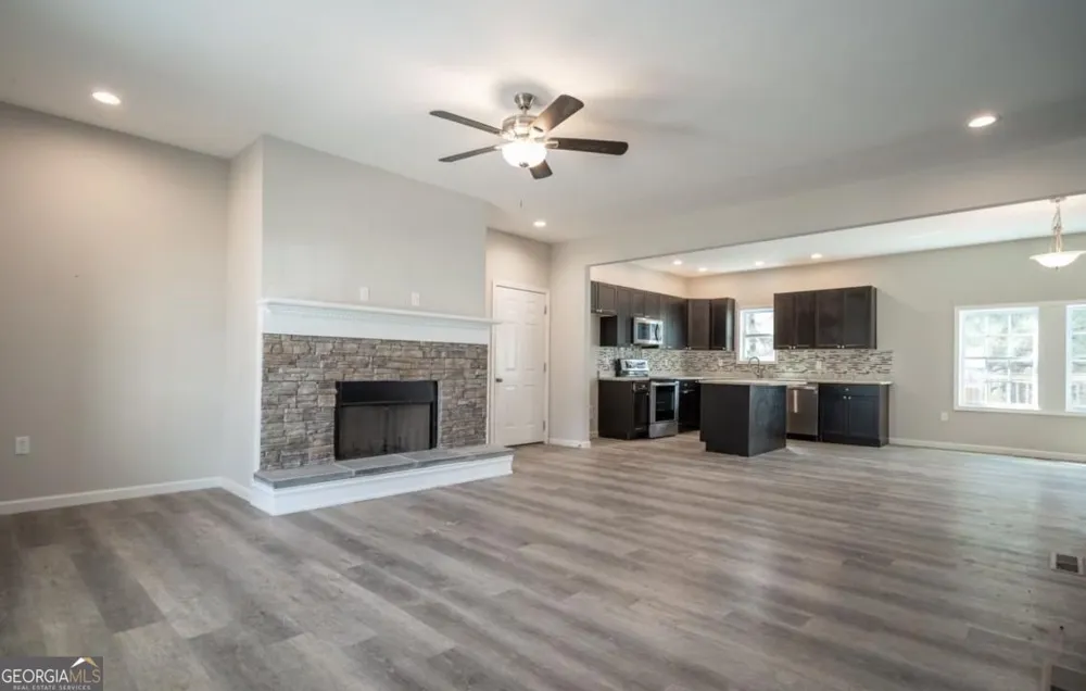 2446 Remington DR Commerce, GA 30529