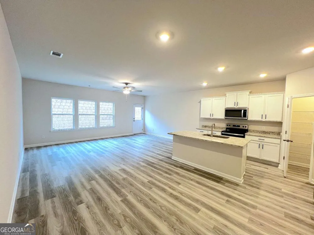 4113 Oakwood Ter CT Oakwood, GA 30566