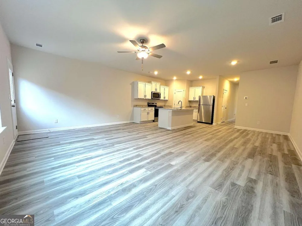 4113 Oakwood Ter CT Oakwood, GA 30566