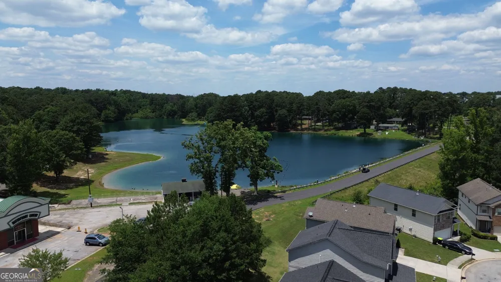 5248 Halcyon CT Morrow, GA 30260