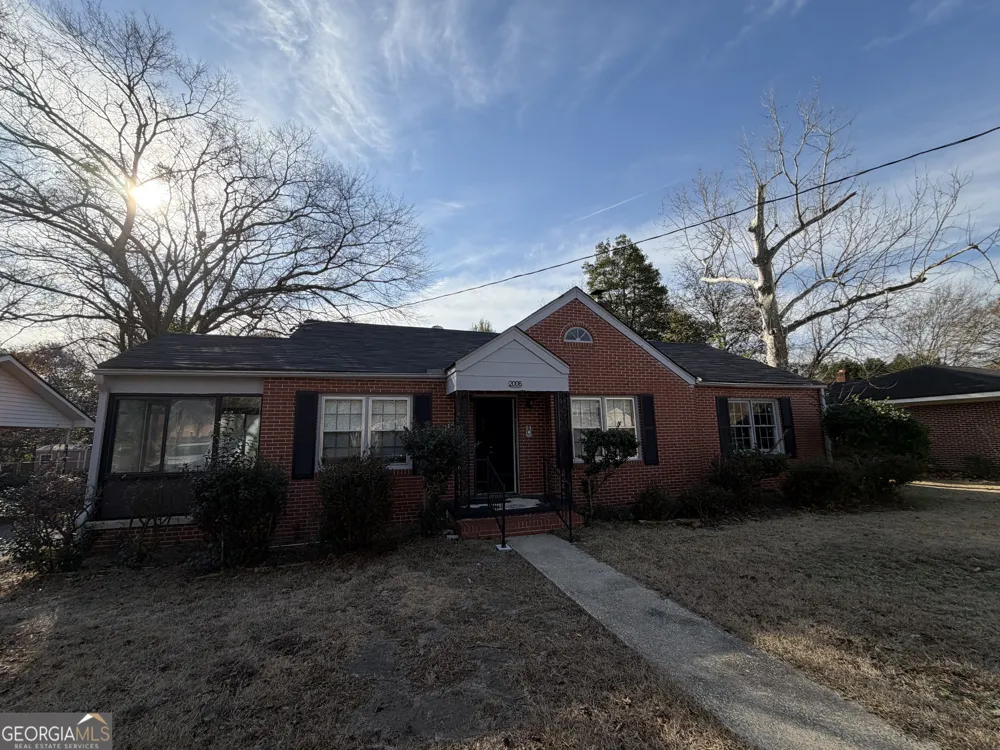 2006 Stonewall ST Dublin, GA 31021