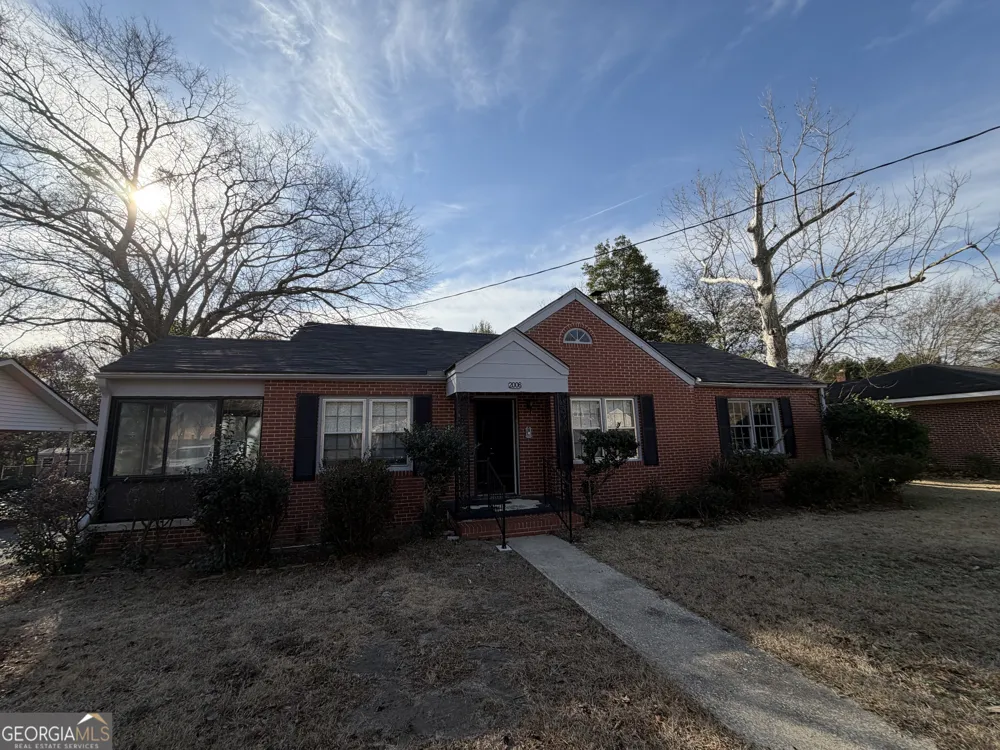 2006 Stonewall ST Dublin, GA 31021