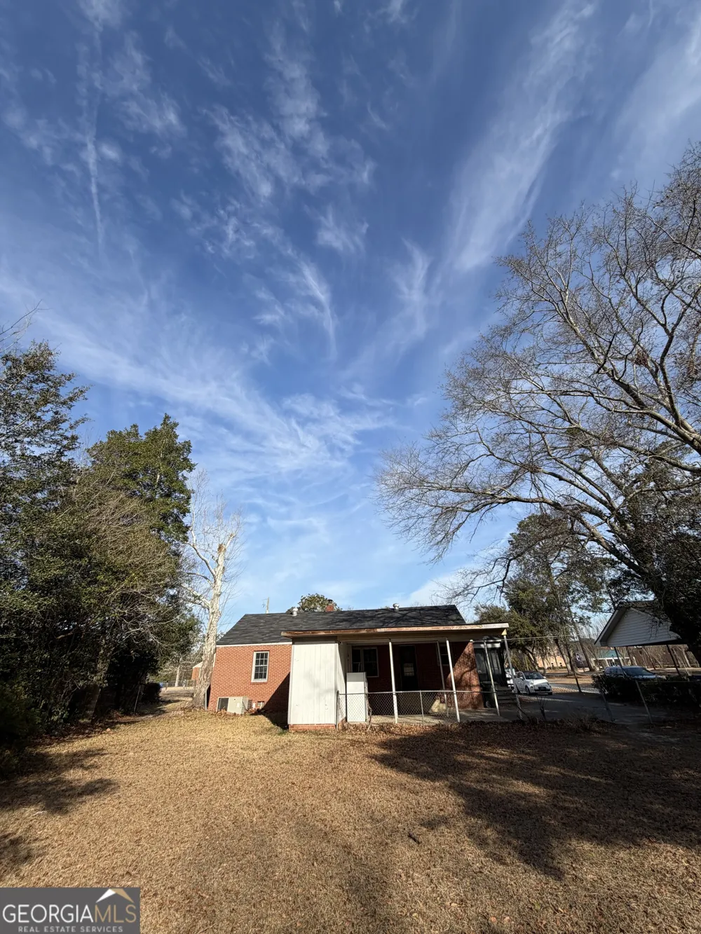 2006 Stonewall ST Dublin, GA 31021