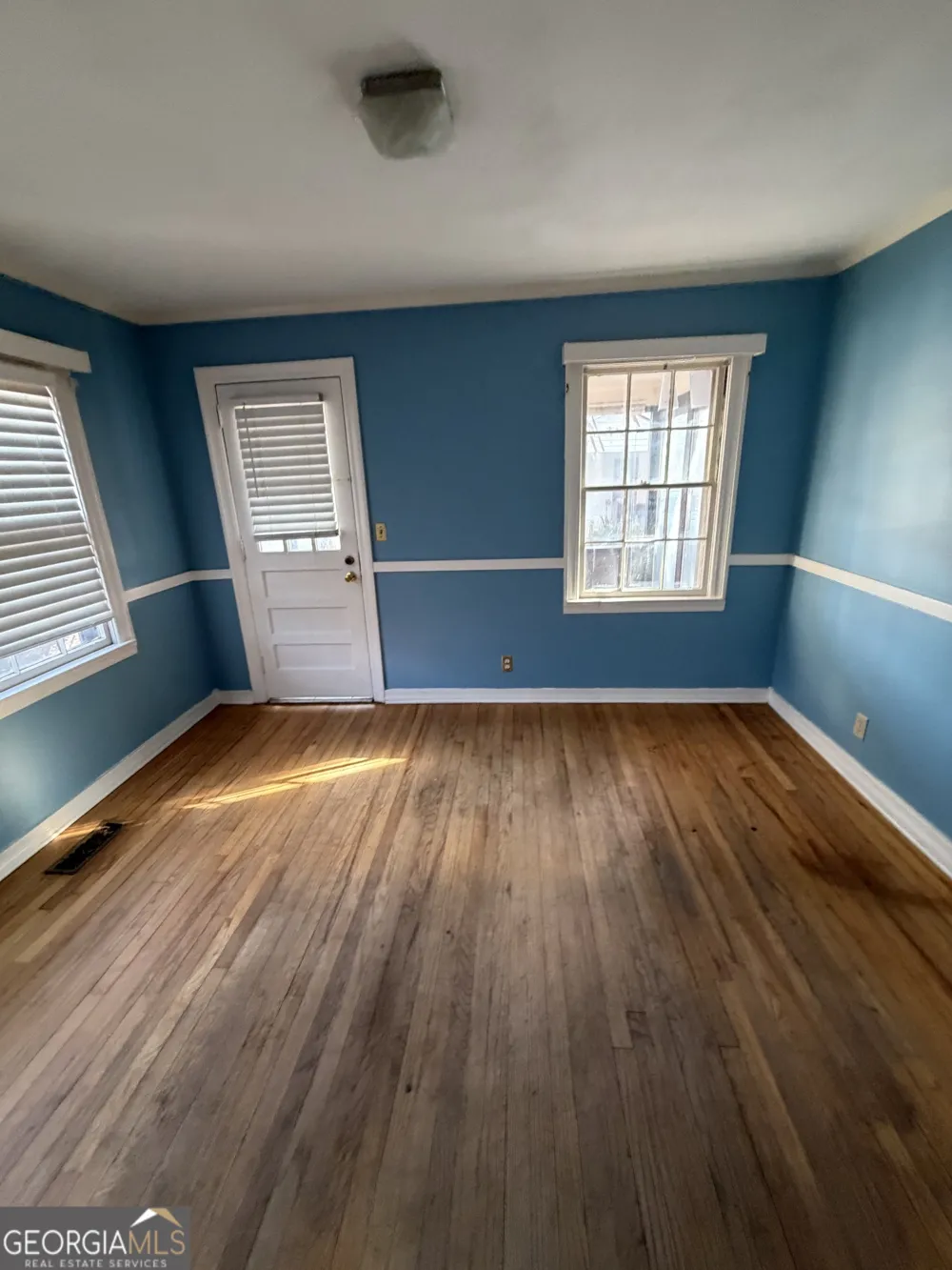 2006 Stonewall ST Dublin, GA 31021