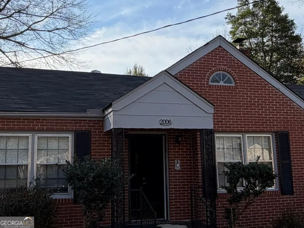 2006 Stonewall ST Dublin, GA 31021