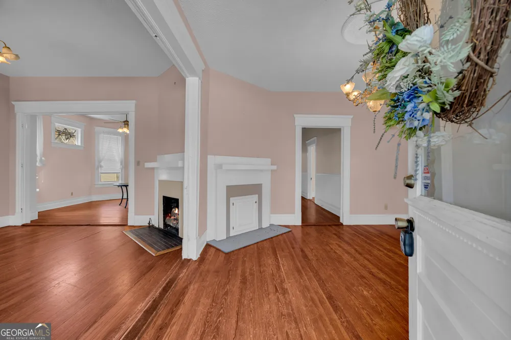 170 S Mcintosh ST Elberton, GA 30635