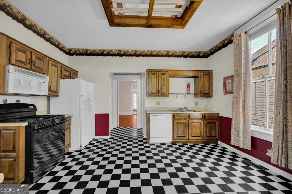 170 S Mcintosh ST Elberton, GA 30635