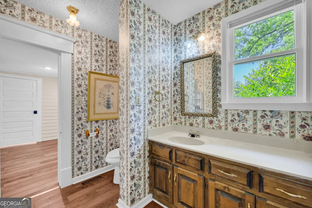 170 S Mcintosh ST Elberton, GA 30635