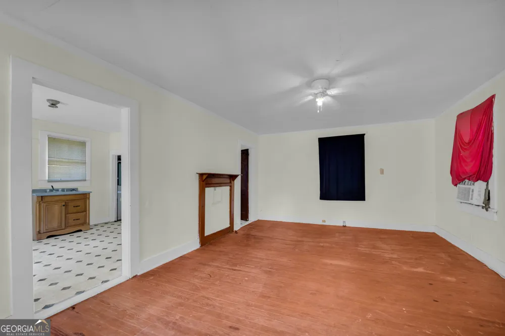 170 S Mcintosh ST Elberton, GA 30635