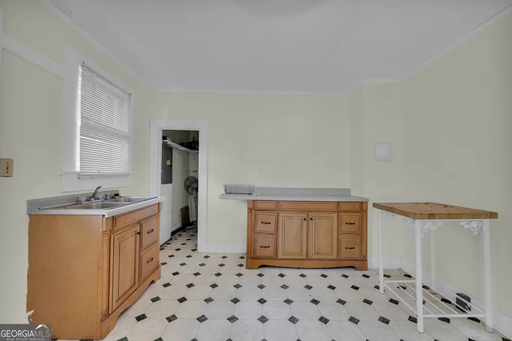 170 S Mcintosh ST Elberton, GA 30635