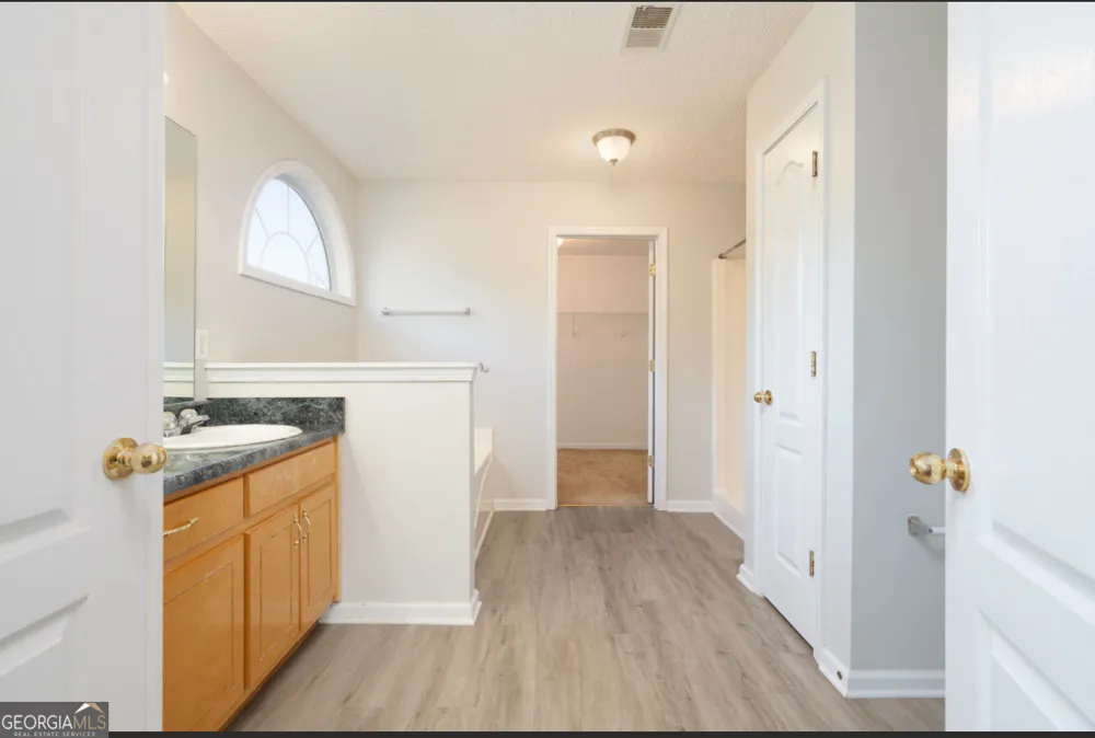 4414 Mitchells Ridge DR Ellenwood, GA 30294
