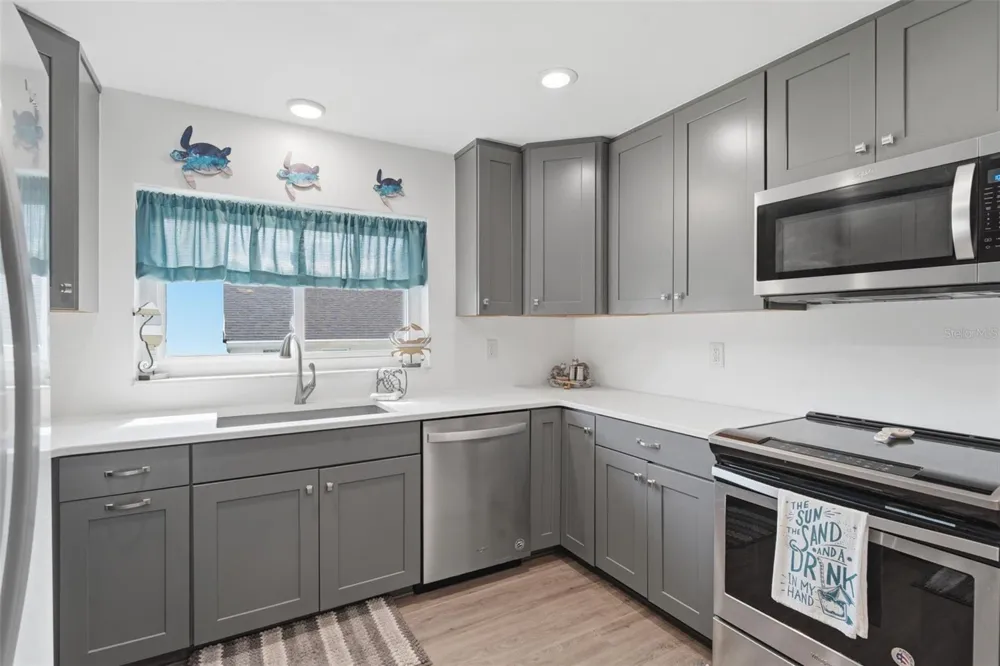 82 JENNIFER CIRCLE Ponce Inlet, FL 32127