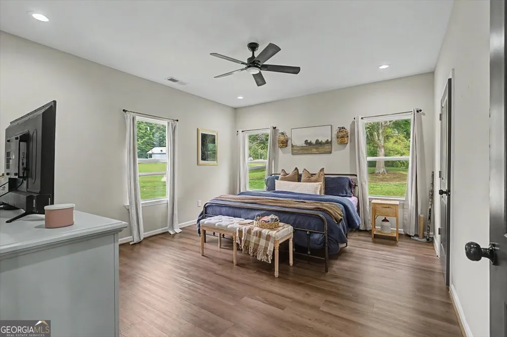 91 Holly RD Bowdon, GA 30108