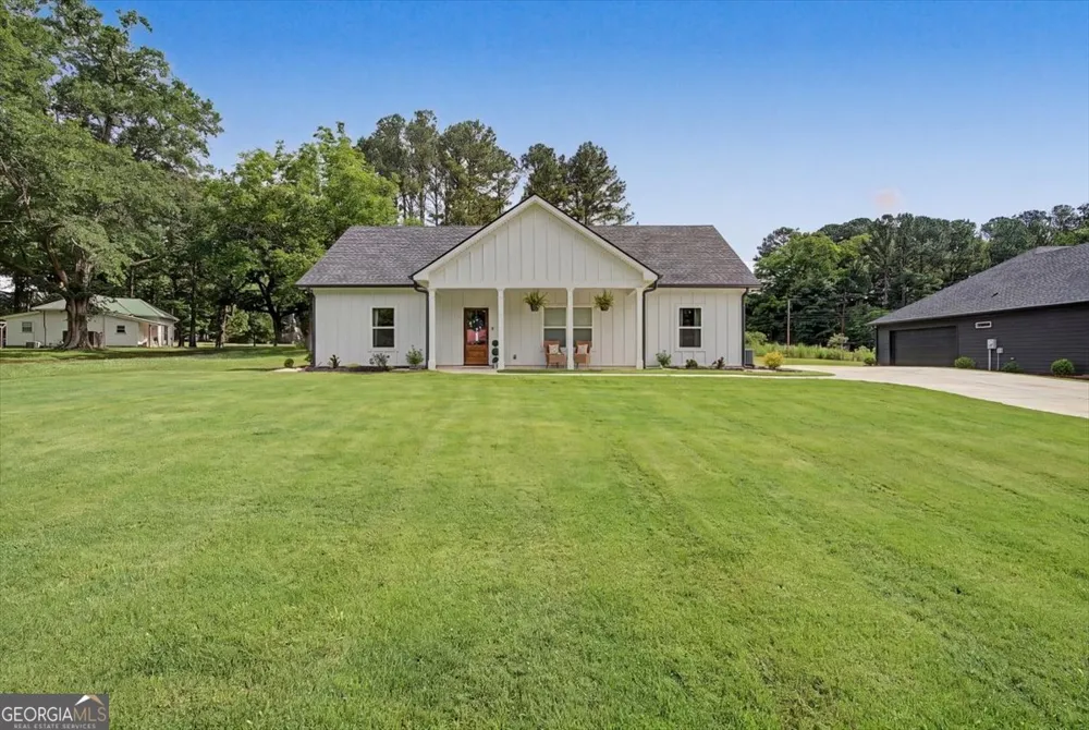 91 Holly RD Bowdon, GA 30108