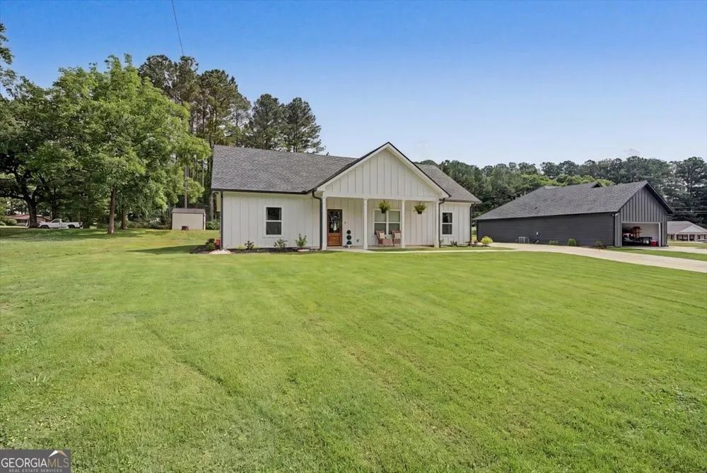 91 Holly RD Bowdon, GA 30108