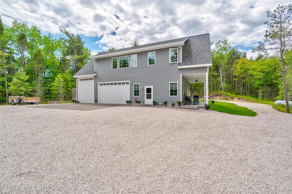 251 S Lake Michigan Rd S Doyle Township, MI 49840