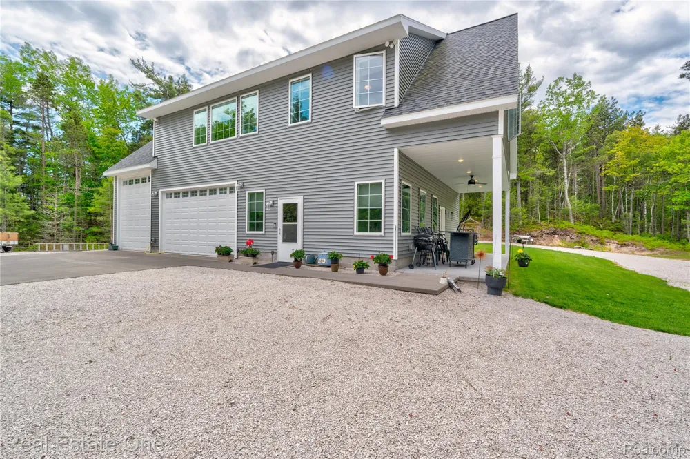 251 S Lake Michigan Rd S Doyle Township, MI 49840
