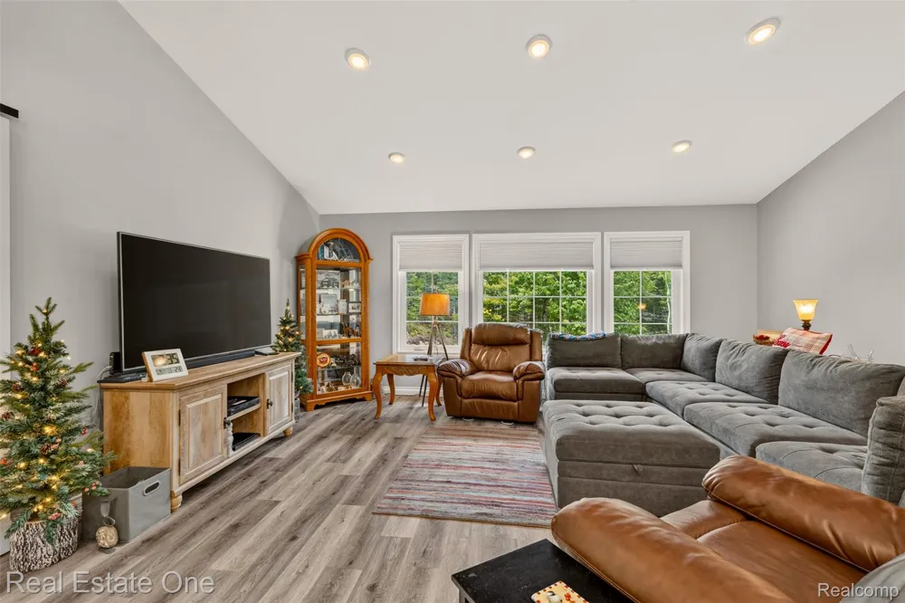 251 S Lake Michigan Rd S Doyle Township, MI 49840