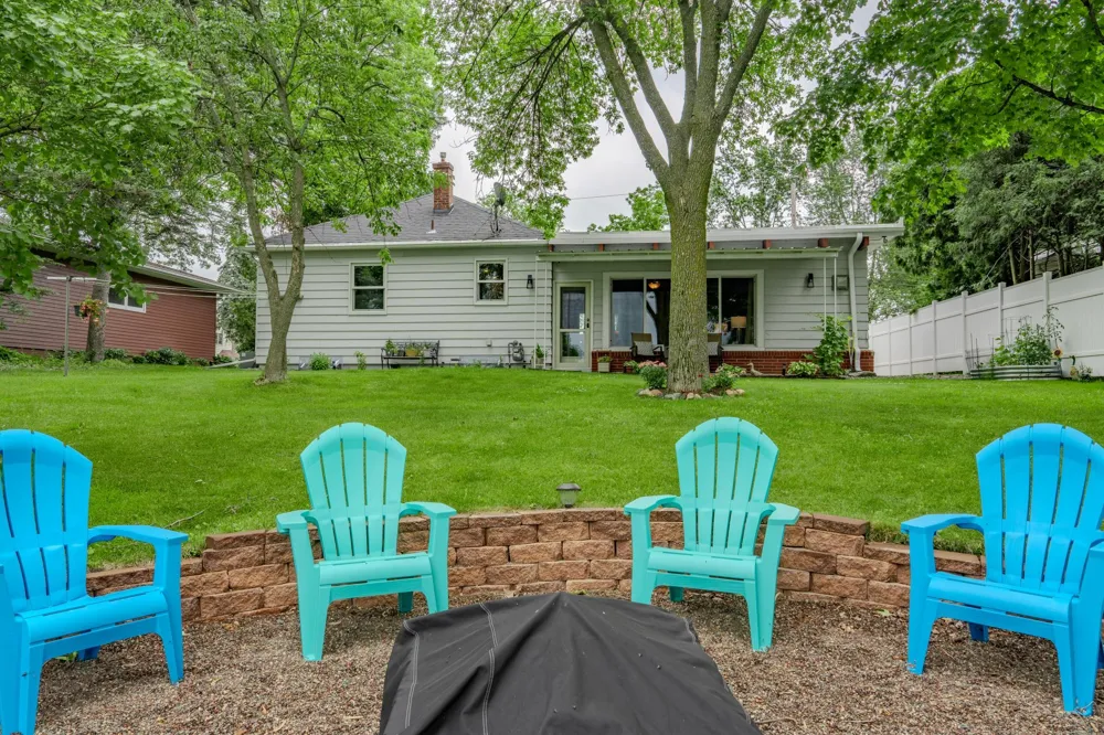 1019 Riverview Drive Little Falls, MN 56345