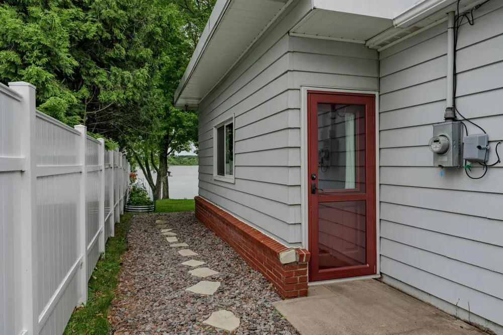 1019 Riverview Drive Little Falls, MN 56345