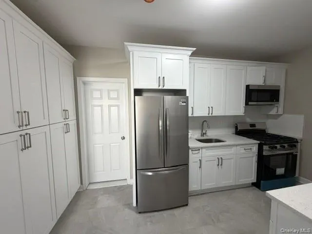 667 Morris Park Avenue Bronx, NY 10462