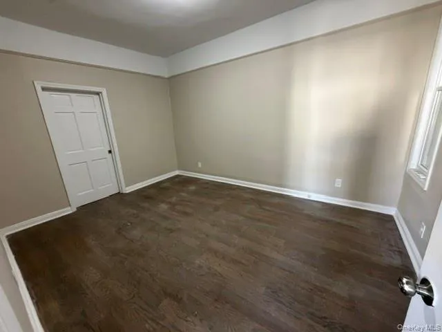 667 Morris Park Avenue Bronx, NY 10462