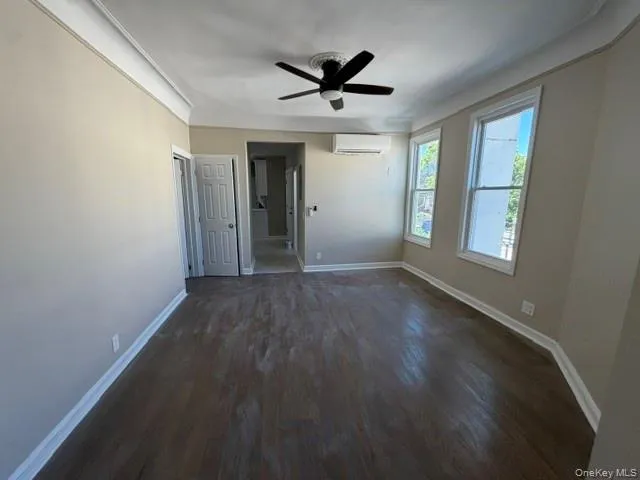 667 Morris Park Avenue Bronx, NY 10462