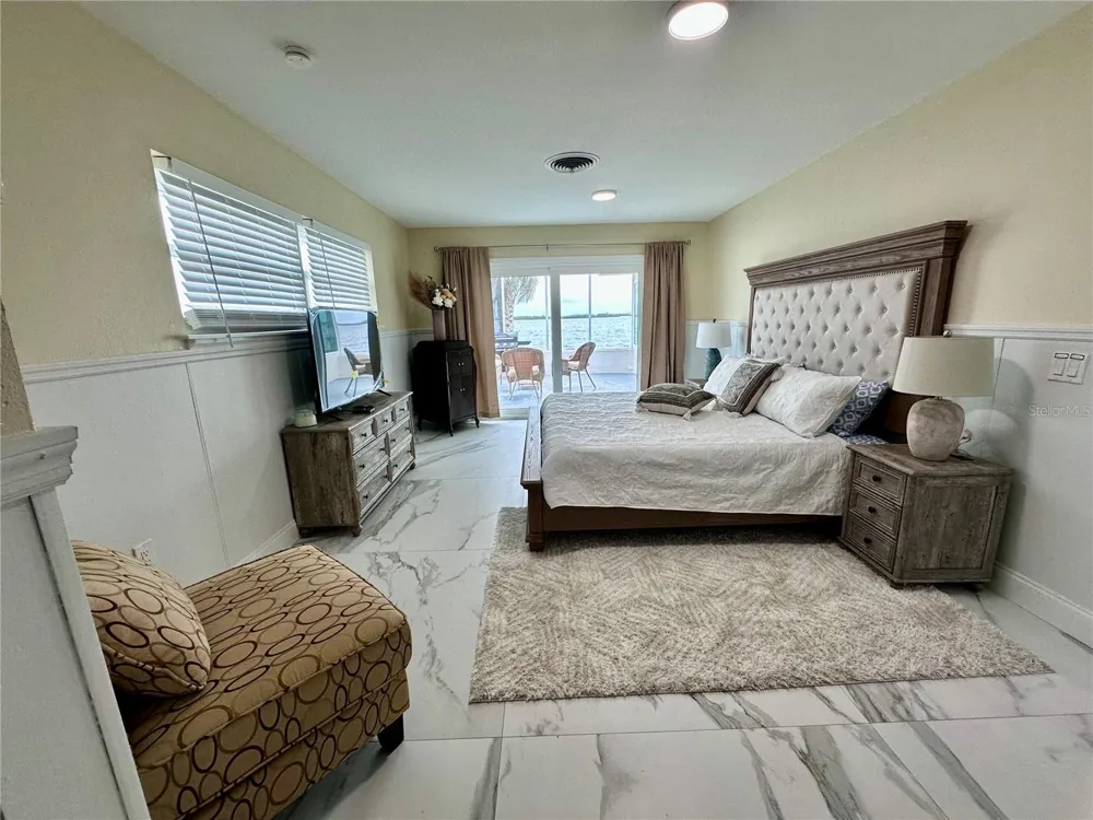 12000 W BAYSHORE DRIVE Crystal River, FL 34429
