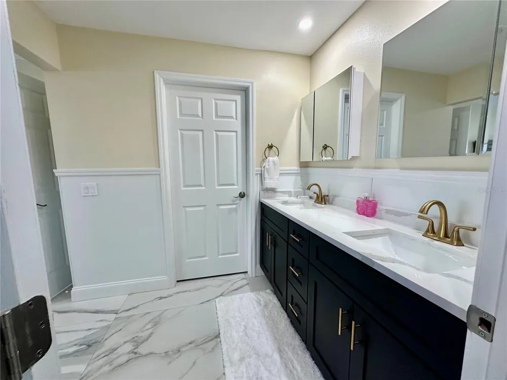 12000 W BAYSHORE DRIVE Crystal River, FL 34429